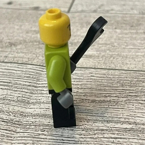 Lego City Minifigure - Monster Truck Driver - cty0475 No Helmet - Picture 4 of 4